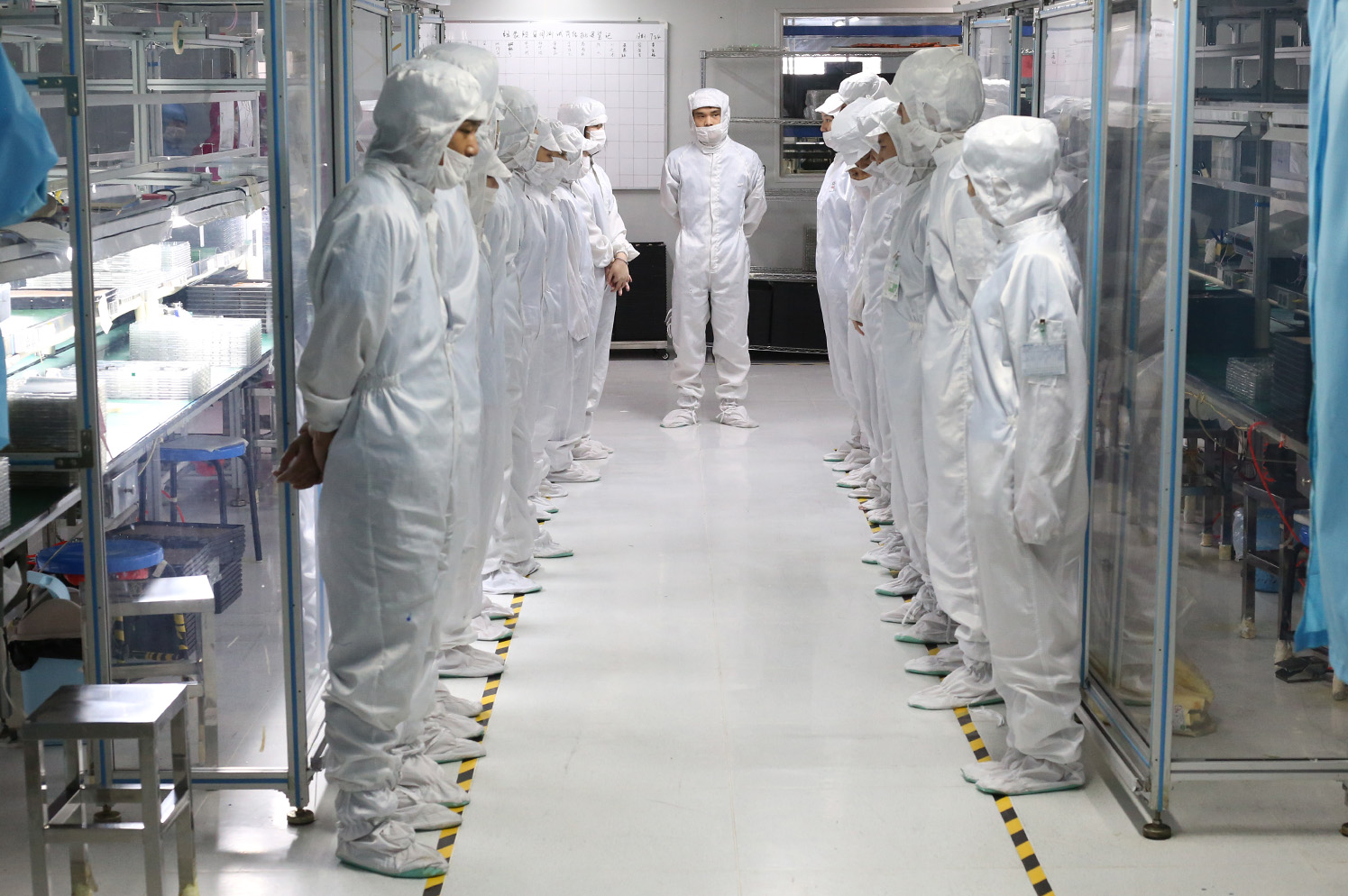 lcm液晶顯示屏廠家哪些崗位起到關(guān)鍵性的作用？